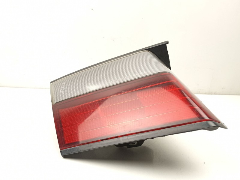 Recambio de piloto porton izquierdo para nissan almera i hatchback (n15) 1.6 referencia OEM IAM 265590N828  