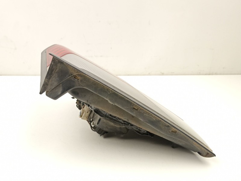 Recambio de piloto porton izquierdo para nissan almera i hatchback (n15) 1.6 referencia OEM IAM 265590N828  