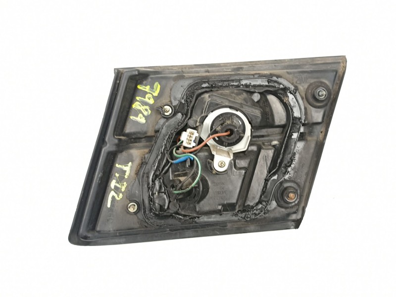 Recambio de piloto porton izquierdo para nissan almera i hatchback (n15) 1.6 referencia OEM IAM 265590N828  