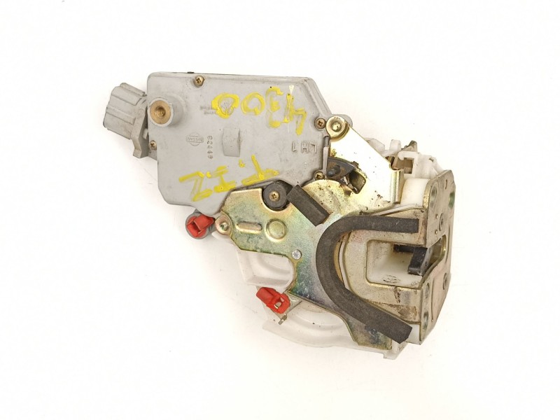 Recambio de cerradura puerta trasera izquierda para nissan primera 1.6 g -ga16 referencia OEM IAM 825039F510  