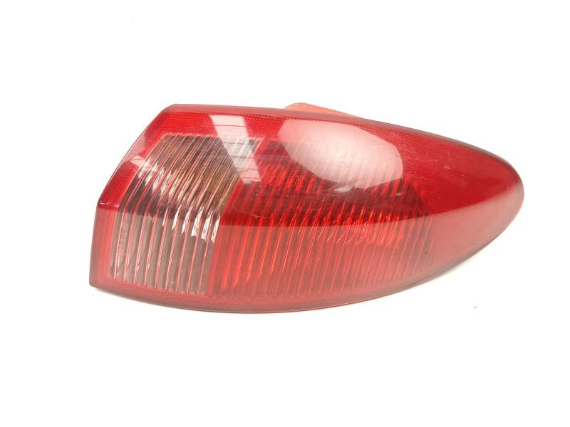 Recambio de piloto trasero derecho para alfa romeo 147 1.6 g referencia OEM IAM 46556347 03323010 