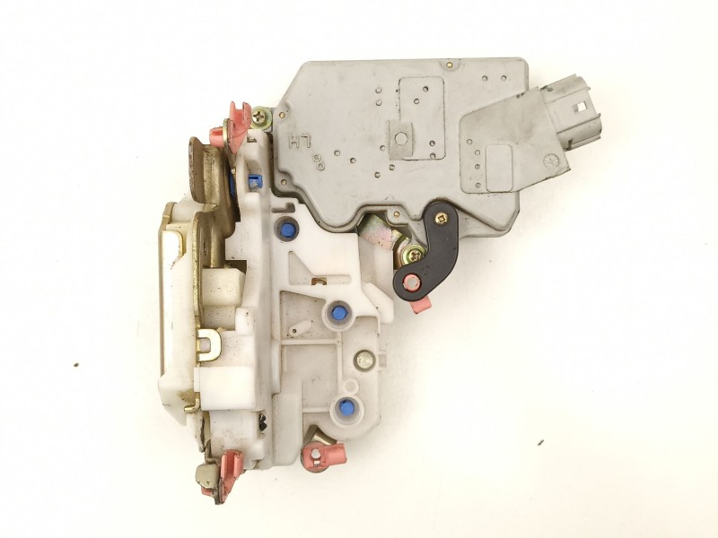 Recambio de cerradura puerta delantera izquierda para nissan primera 1.6 g -ga16 referencia OEM IAM 805032F010  