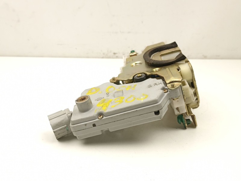 Recambio de cerradura puerta delantera derecha para nissan primera 1.6 g -ga16 referencia OEM IAM 805022F910  