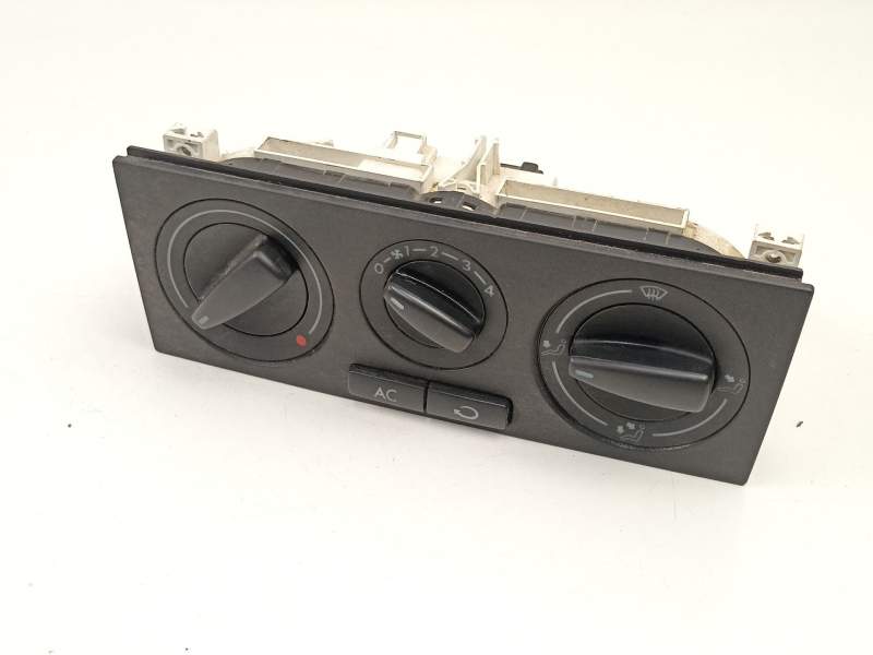 Recambio de mandos calefaccion aire para volkswagen polo 1.4 g referencia OEM IAM 1J0820045F  