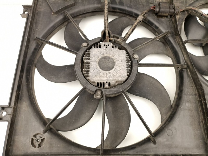 Recambio de electroventilador para audi a3 sportback (8pa) 2.0 tdi 16v referencia OEM IAM 1K0121207T  