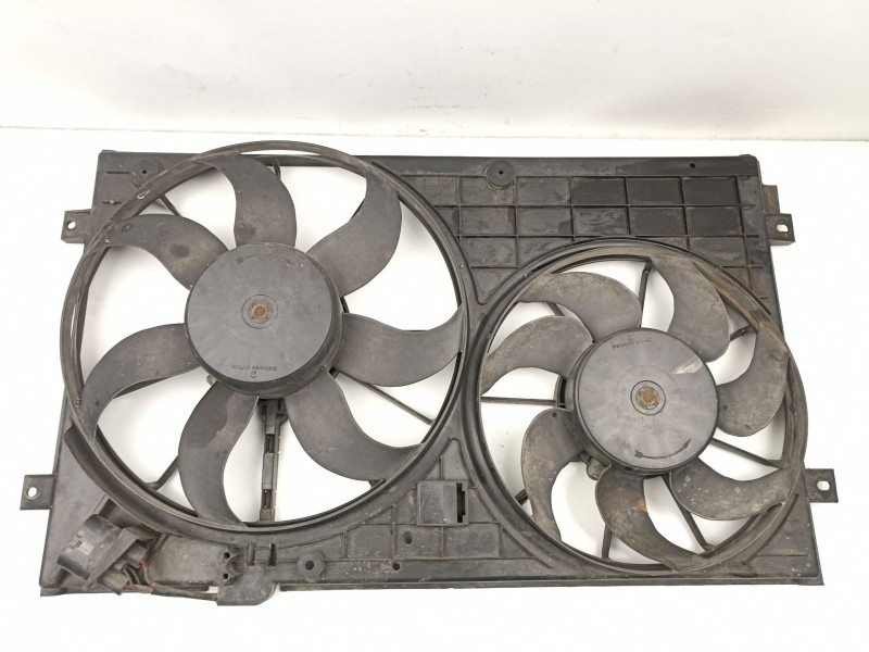 Recambio de electroventilador para audi a3 sportback (8pa) 2.0 tdi 16v referencia OEM IAM 1K0121207T  