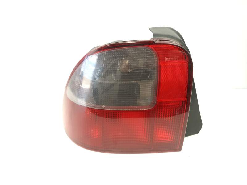 Recambio de piloto trasero izquierdo para rover 420 2.0 d referencia OEM IAM XFB101430  