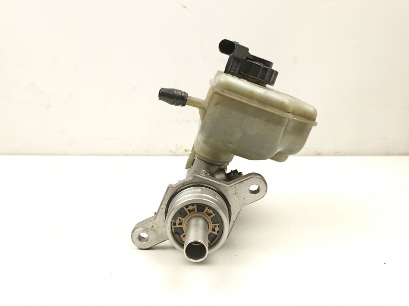 Recambio de bomba de freno para audi a3 sportback (8pa) 2.0 tdi 16v referencia OEM IAM 1K1614019F  