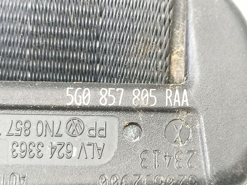 Recambio de cinturon seguridad trasero derecho para volkswagen golf 1.6 td referencia OEM IAM 5G0857805RAA  