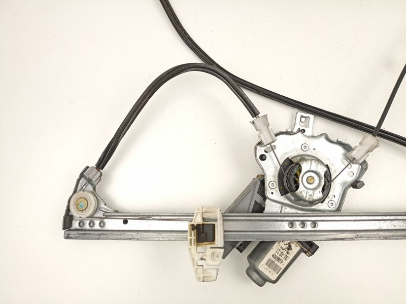 Recambio de elevalunas delantero derecho para citroën xsara (n1) 2.0 hdi 109 referencia OEM IAM 9222L0 400595P 