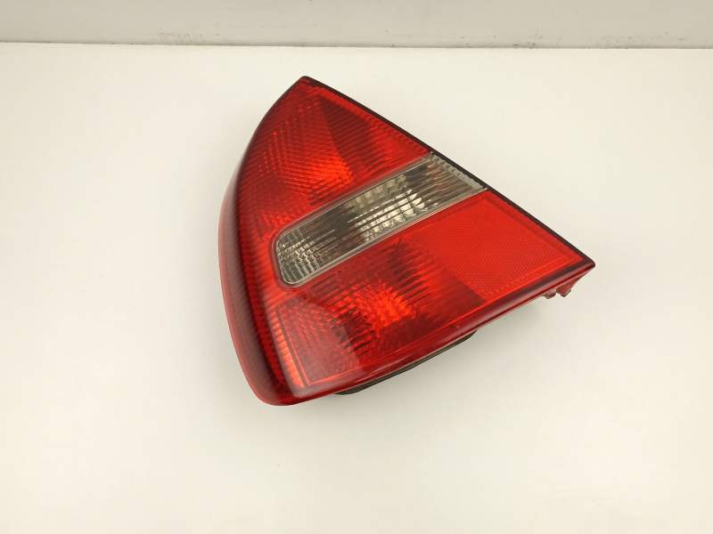 Recambio de piloto trasero izquierdo para mitsubishi carisma (da_) 1.8 16v gdi (da2a) referencia OEM IAM MR485469  