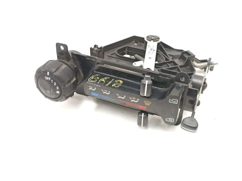 Recambio de mandos calefaccion aire para hyundai atos (mx) 1.0 i referencia OEM IAM 9725002050  