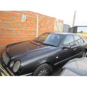 MERCEDES-BENZ CLASE E (W210)