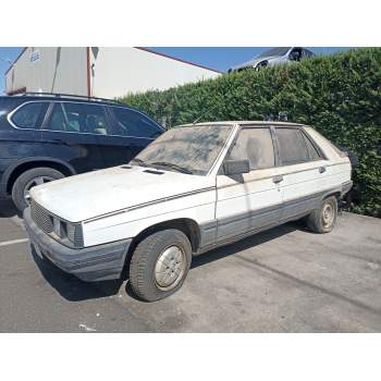 RENAULT 11