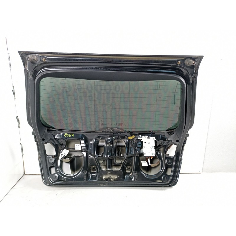 Recambio de porton trasero para audi a3 sportback (8pa) 2.0 tdi 16v referencia OEM IAM 8P4827023H  
