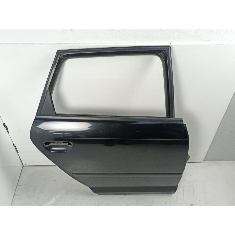 Recambio de puerta trasera derecha para audi a3 sportback (8pa) 2.0 tdi 16v referencia OEM IAM 8P4833052A  