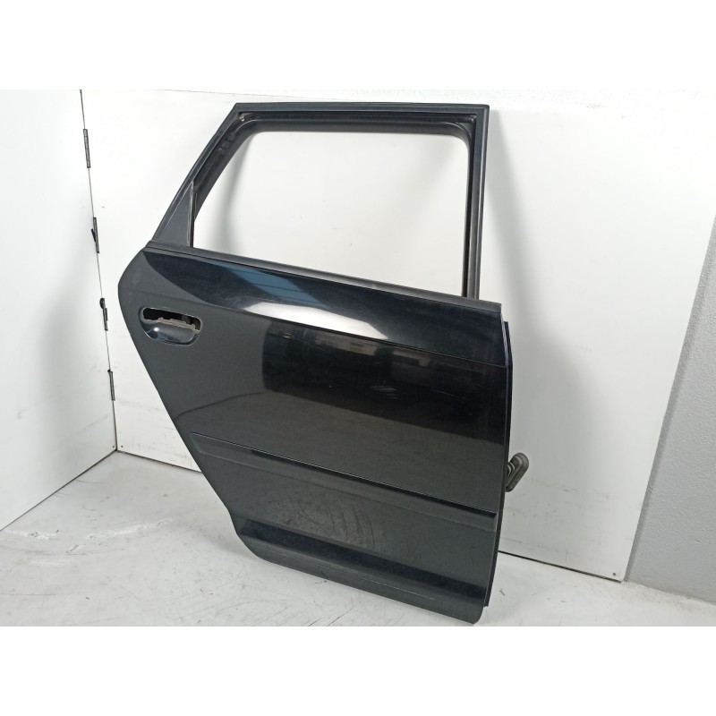 Recambio de puerta trasera derecha para audi a3 sportback (8pa) 2.0 tdi 16v referencia OEM IAM 8P4833052A  