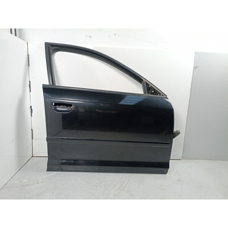 Recambio de puerta delantera derecha para audi a3 sportback (8pa) 2.0 tdi 16v referencia OEM IAM 8P4831052A  