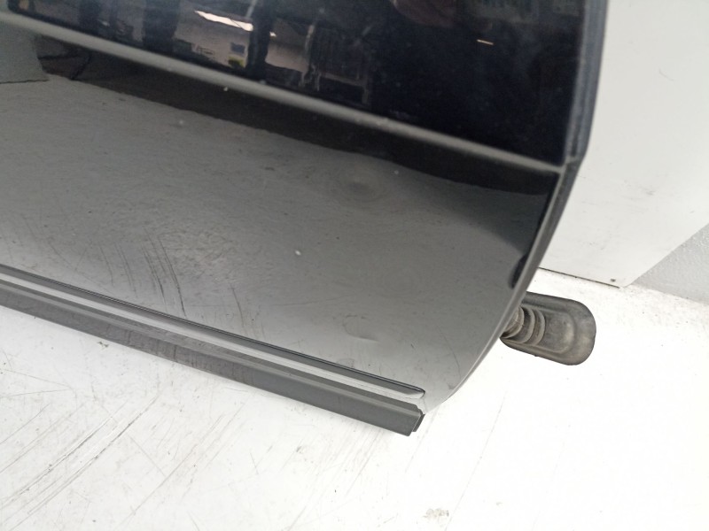Recambio de puerta delantera derecha para audi a3 sportback (8pa) 2.0 tdi 16v referencia OEM IAM 8P4831052A  