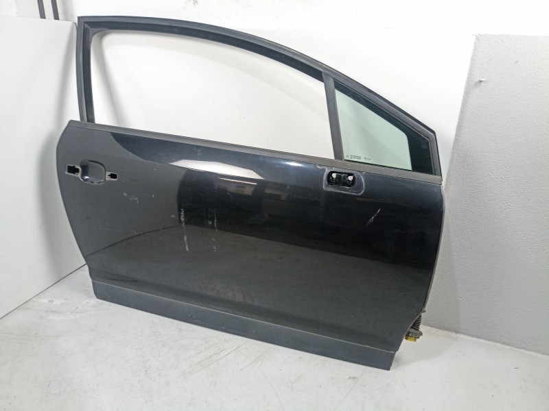 Recambio de puerta delantera derecha para citroën c4 1.6 d 9hy 109 cv referencia OEM IAM 9004W5  