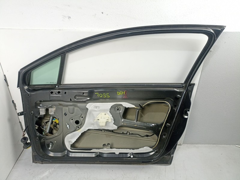 Recambio de puerta delantera derecha para citroën c4 1.6 d 9hy 109 cv referencia OEM IAM 9004W5  