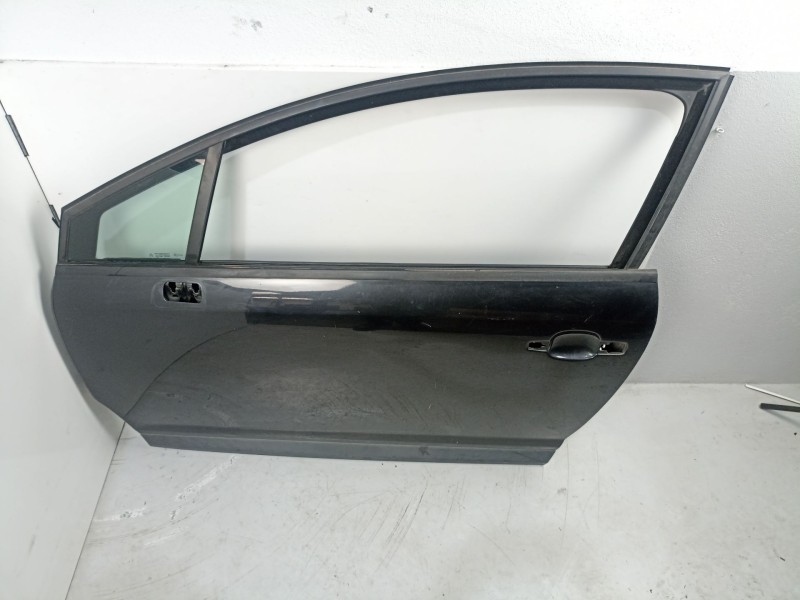 Recambio de puerta delantera izquierda para citroën c4 1.6 d 9hy 109 cv referencia OEM IAM 9002W1  