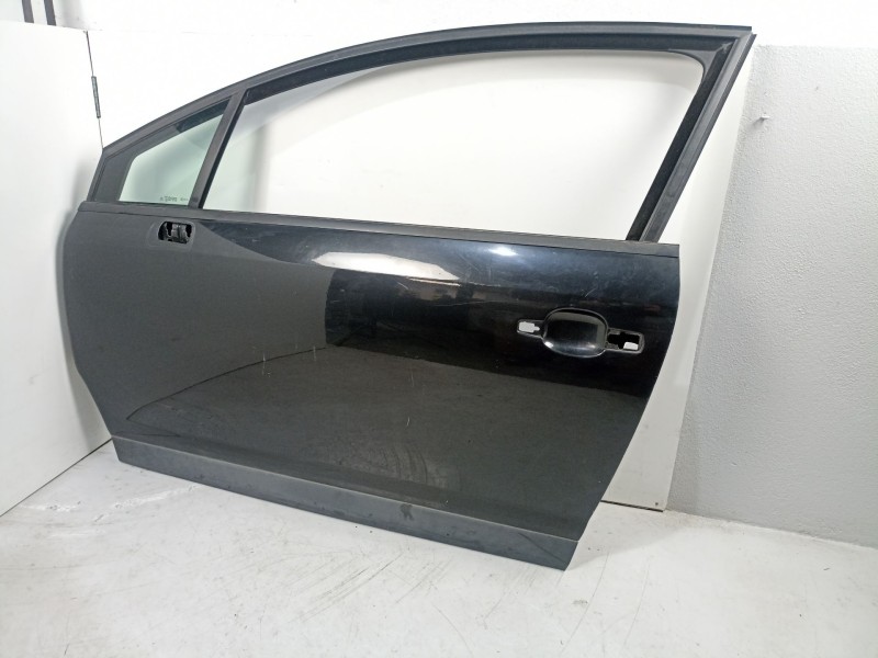 Recambio de puerta delantera izquierda para citroën c4 1.6 d 9hy 109 cv referencia OEM IAM 9002W1  