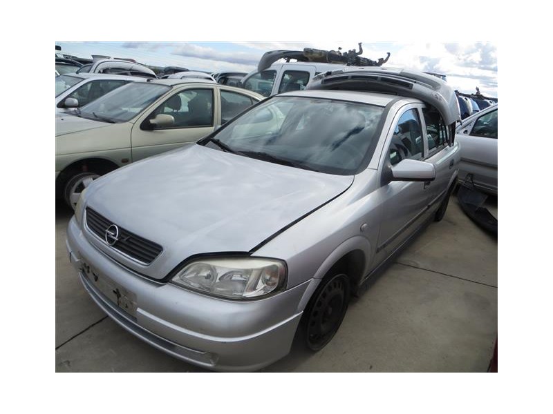 opel astra del año 2000