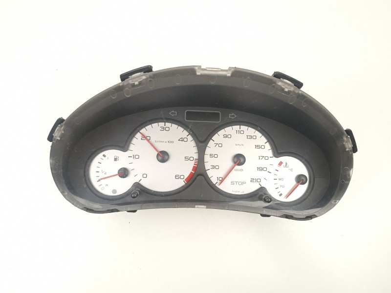 Recambio de cuadro instrumentos para peugeot 206 1.4 hdi 5p referencia OEM IAM 9648836580  