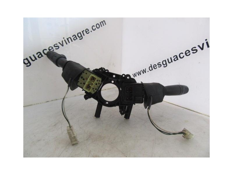 Recambio de mando luces y limpias : daewoo nubira : 1.6 g (105,78cv)5p [1997] para daewoo nubira 1.6 g (105,78cv 1.6 g 5p refere