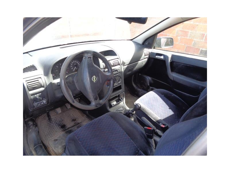 opel astra del año 1999