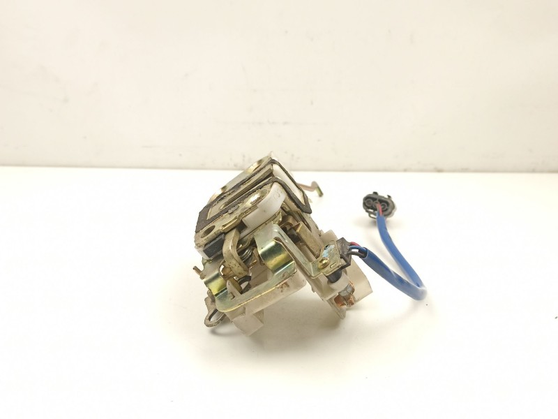 Recambio de cerradura puerta delantera izquierda para mazda mx3 1.6 g referencia OEM IAM EA1959310D  