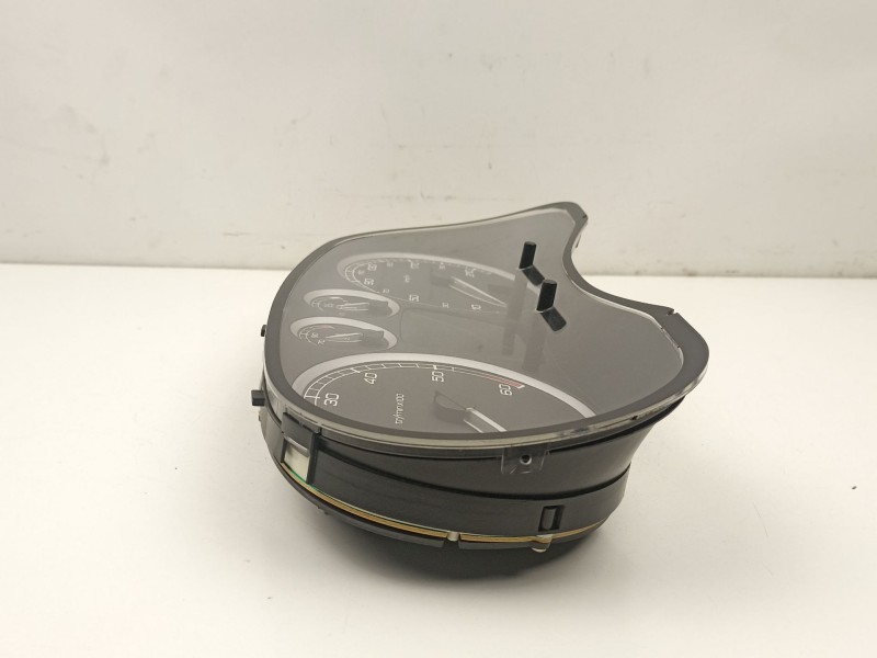 Recambio de cuadro instrumentos para peugeot 307 (3a/c) 2.0 hdi 110 referencia OEM IAM 9646742480  