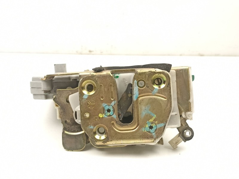 Recambio de cerradura puerta delantera derecha para nissan primera hatchback (p11) 1.6 16v referencia OEM IAM 805022F900  