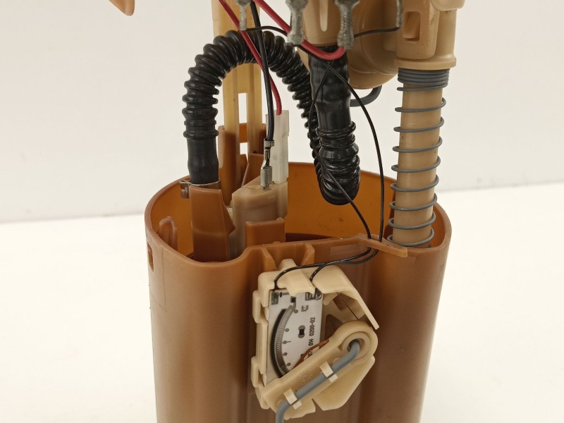 Recambio de bomba combustible aforador para peugeot 206 berlina xr referencia OEM IAM 9625476280 09730149900 