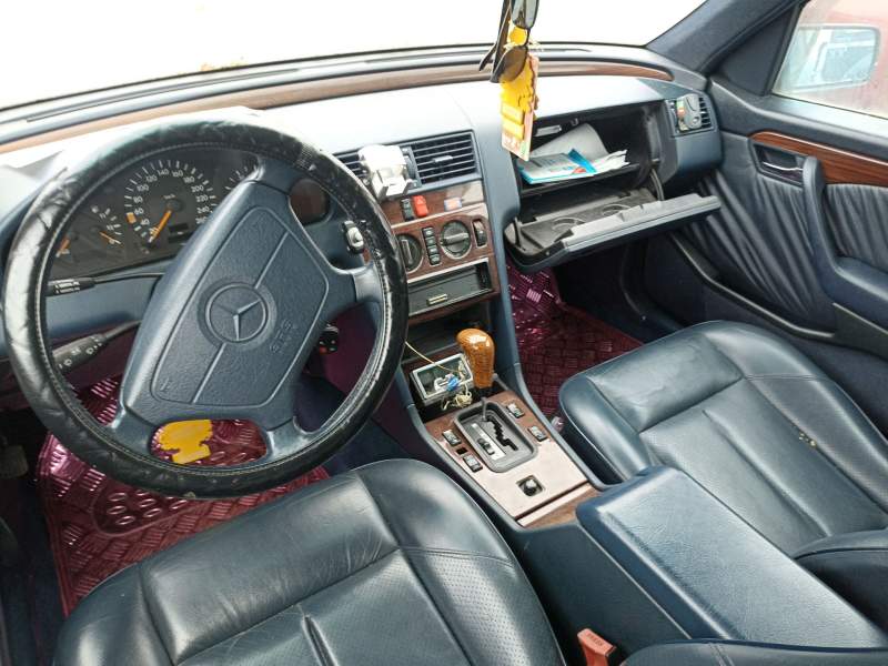 MERCEDES-BENZ CLASE C (W202)
