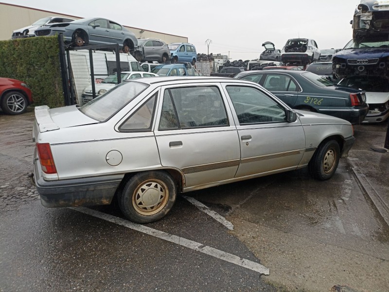 opel kadett e ranchera familiar (t85) del año 1988