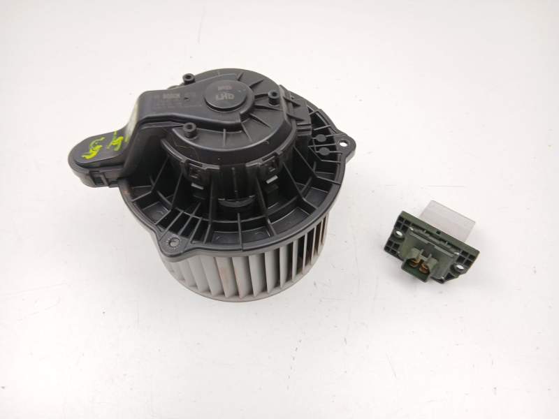 Recambio de motor calefaccion para kia carens iv 1.7 crdi referencia OEM IAM 971133X000 00S3B2474 