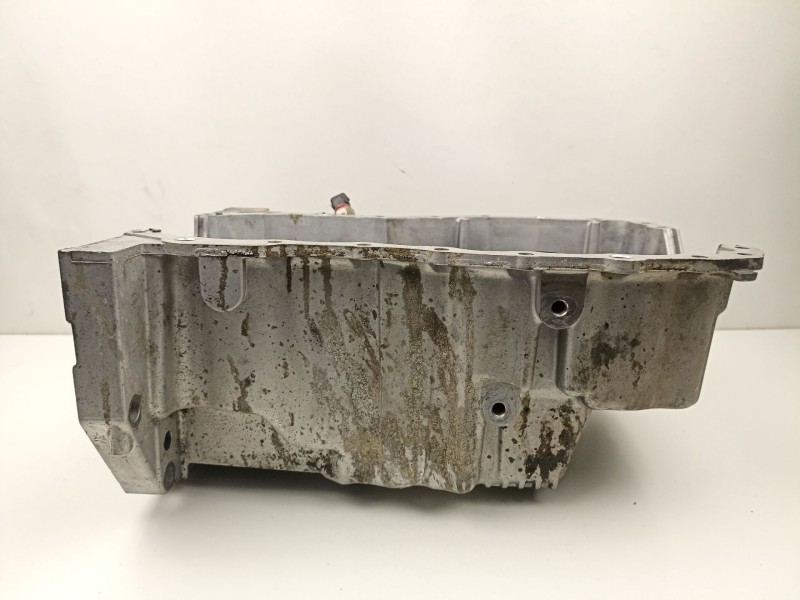 Recambio de carter aceite para renault megane 1.5 dci /k9k f7 referencia OEM IAM 8200384326  