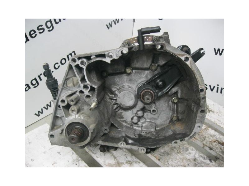 Recambio de cambio 5v (gasolina) : renault clio : 1.4 g -e7j (74,8cv) 5p [1998] para renault clio 1.4 g -e7j     5p referencia O