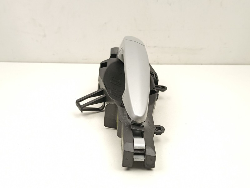 Recambio de manilla trasera izquierda para bmw x1 (e84) xdrive 18 d referencia OEM IAM 51222992975  