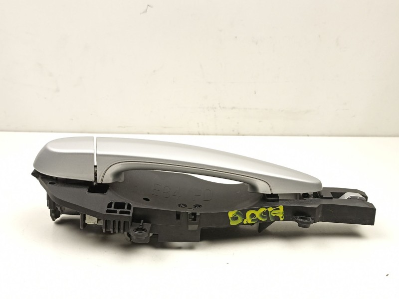 Recambio de manilla delantera derecha para bmw x1 (e84) xdrive 18 d referencia OEM IAM 51212992973  