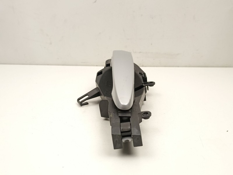 Recambio de manilla delantera izquierda para bmw x1 (e84) xdrive 18 d referencia OEM IAM 51212992973  