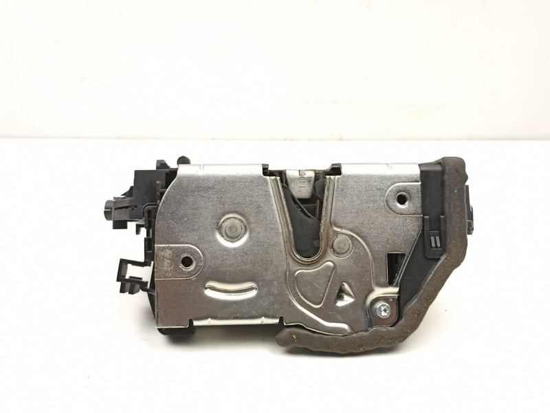 Recambio de cerradura puerta trasera derecha para bmw x1 (e84) xdrive 18 d referencia OEM IAM 51227318418  