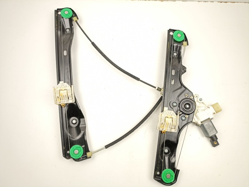 Recambio de elevalunas delantero derecho para bmw x1 (e84) xdrive 18 d referencia OEM IAM 51332990386  