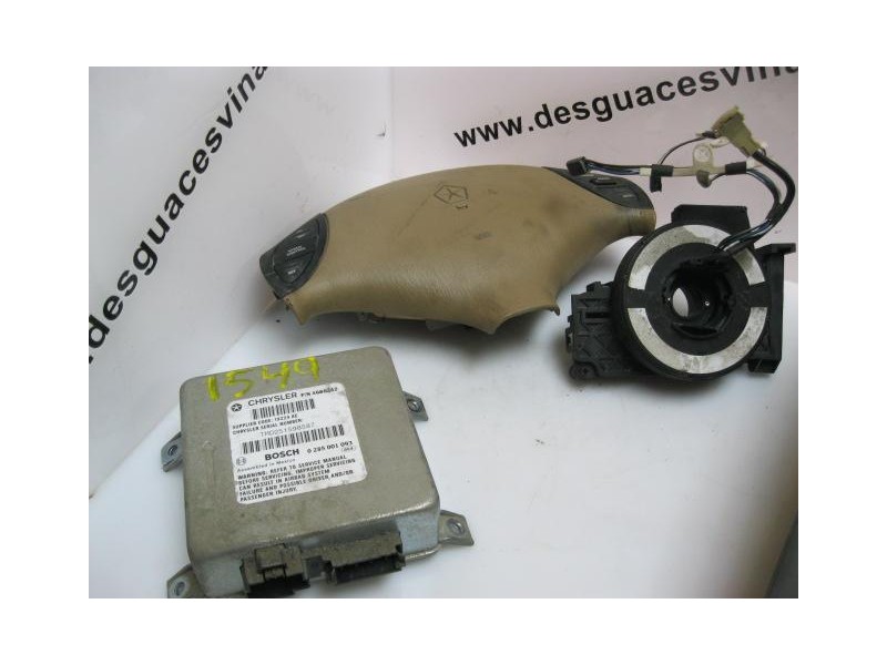 Recambio de airbag conductor : chrysler voyager : 2.5 td le td (d-moo) (115,6cv) 5p [1996] para chrysler voyager 2.5 td le td (d