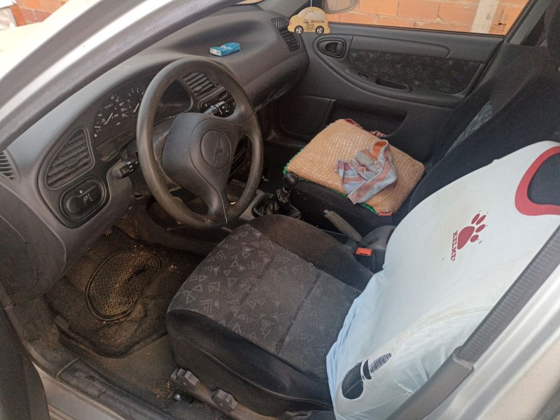 daewoo lanos (klat) del año 2001