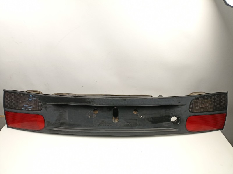 Recambio de piloto trasero central para renault laguna i (b56_, 556_) 2.2 dt (b569) referencia OEM IAM 7700820049  