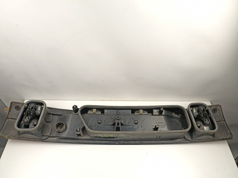 Recambio de piloto trasero central para renault laguna i (b56_, 556_) 2.2 dt (b569) referencia OEM IAM 7700820049  