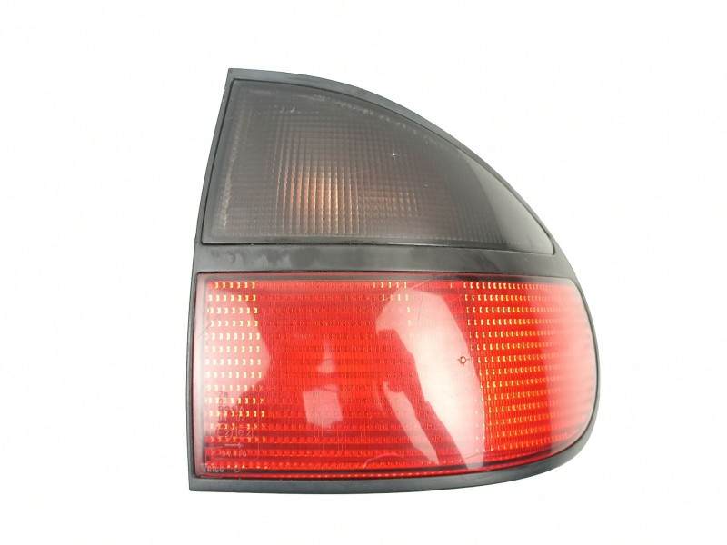 Recambio de piloto trasero derecho para renault laguna i (b56_, 556_) 2.2 dt (b569) referencia OEM IAM 7700820051  